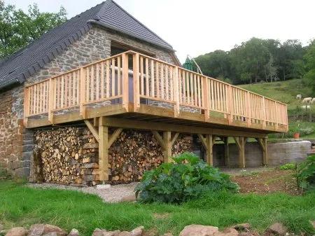 Beispiel 1 : Dielenbelag parallel zur Mauer