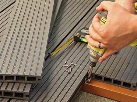 Was Sie über die Verlegung von Verbundstoff-Terrassendielen wissen müssen