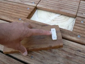 Zugang zu einem Schwimmbadfilter