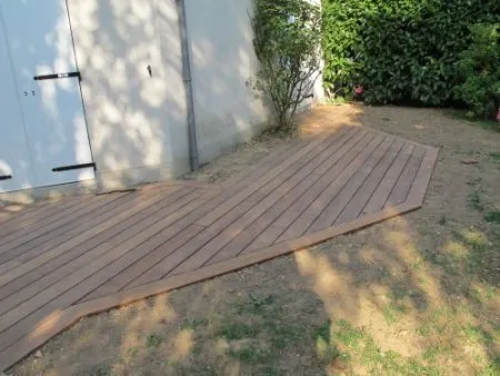 Ebenerdige Verlegung