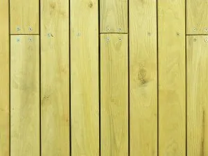 Dielen aus Robinie (Akazie)