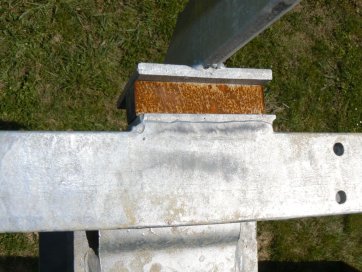 Befestigung des Geländers an einem IPN (I-förmiger Balken mit Standardprofil)